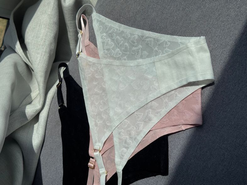Трусики на регуляторах, Чорний, M(86-93 см)